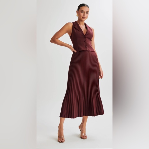 Meshki Dresses & Skirts - NWT MESHKI Mura Vest & Twyla Skirt (Plum) -
Small